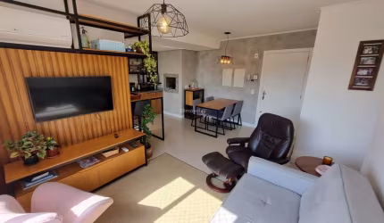 Apartamento com 2 quartos à venda na Rua Mário Antunes da Cunha, 185, Petrópolis, Porto Alegre por R$ 850.000