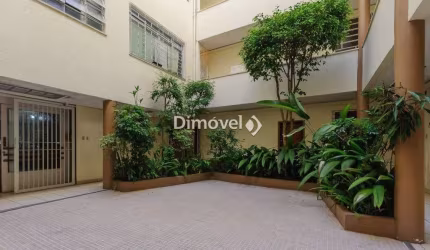 Apartamento com 2 quartos à venda na Rua Espírito Santo, 219, Centro Histórico, Porto Alegre por R$ 250.000