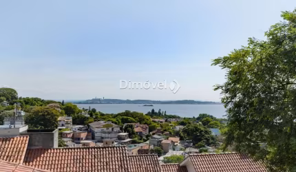 Casa em condomínio fechado com 4 quartos à venda na Rua Padre João Batista Reus, 983, Vila Conceição, Porto Alegre por R$ 950.000