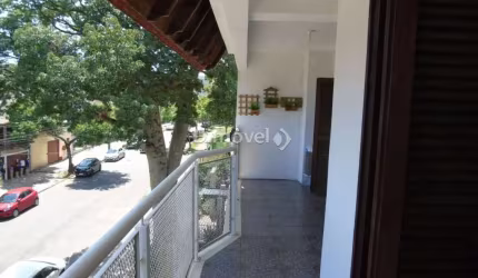Casa com 4 quartos à venda na Rua Doutor Pereira Neto, 2470, Cavalhada, Porto Alegre por R$ 1.500.000