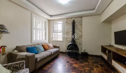 Casa com 4 quartos à venda na Rua Orfanotrófio, 92, Teresópolis, Porto Alegre por R$ 980.000