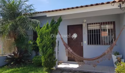 Casa com 2 quartos à venda na Avenida Nossa Senhora de Guadalupe, 710, Hípica, Porto Alegre por R$ 360.000