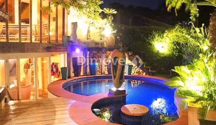 Casa com 4 quartos à venda na Rua Edgar Luiz Schneider, 15, Jardim Isabel, Porto Alegre por R$ 1.500.000