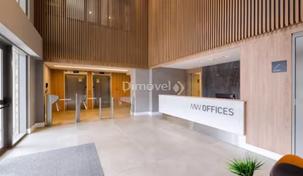 Sala comercial à venda na Avenida Wenceslau Escobar, 2714, Tristeza, Porto Alegre por R$ 459.000