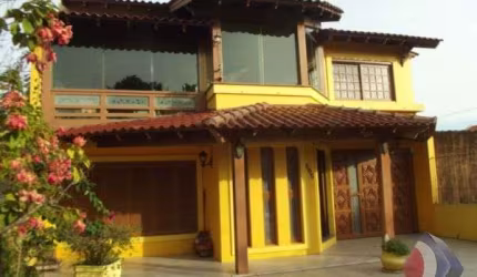 Casa com 4 quartos à venda na Rua Marquês do Maricá, 550, Vila Nova, Porto Alegre por R$ 856.000