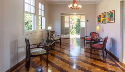 Casa com 4 quartos à venda na Rua General Gomes Carneiro, 1200, Medianeira, Porto Alegre por R$ 790.000
