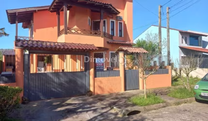 Casa com 3 quartos à venda na Rua Ocimar Antonio Pereira, 79, Hípica, Porto Alegre por R$ 590.000