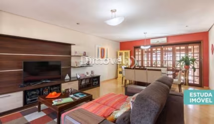 Casa com 3 quartos à venda na Rua Jacundá, 625, Guarujá, Porto Alegre por R$ 640.000