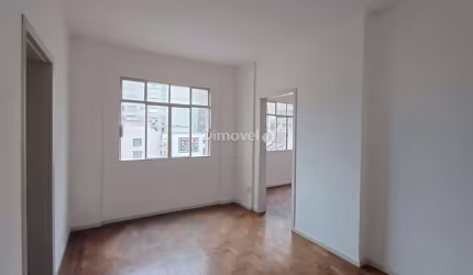 Apartamento com 1 quarto para alugar na Rua Jerônimo Coelho, 44, Centro Histórico, Porto Alegre por R$ 1.500
