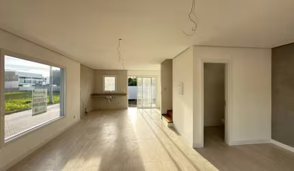 Casa em condomínio fechado com 3 quartos para alugar na Estrada Jorge Pereira Nunes, 478, Campo Novo, Porto Alegre por R$ 3.500