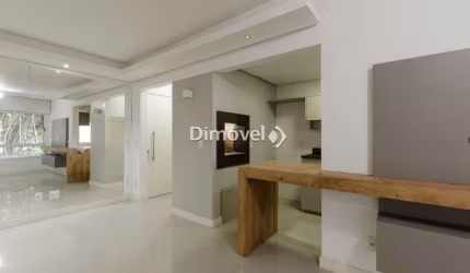 Apartamento com 2 quartos para alugar na Rua Doutor Mário Totta, 701, Tristeza, Porto Alegre por R$ 3.300