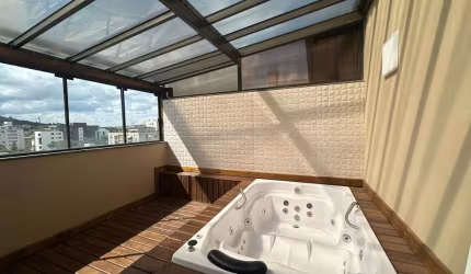 Apartamento com 2 quartos para alugar na Rua Itapitocaí, 60, Cristal, Porto Alegre por R$ 3.000