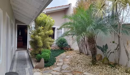 CASA no ANITA GARIBALDI com 2 quartos para LOCAÇÃO, 180 m²