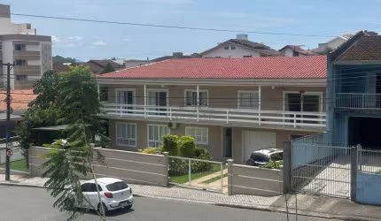 CASA no FLORESTA com 7 quartos para VENDA, 379 m²