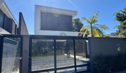 CASA no SAGUAÇÚ com 2 quartos para VENDA, 218 m²