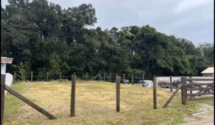 Lindo terreno no centro de Penha