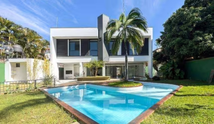 CASA SENDO UM SOBRADO LINDO LADO NORTE NA SHIN QI 7  TERRENO 776M2 AREA VERDE 400M2 CASA 400M2