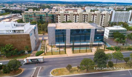Predio corporativo com 6.358m² elevador piso flutuante andar corporativo avenida W3 norte