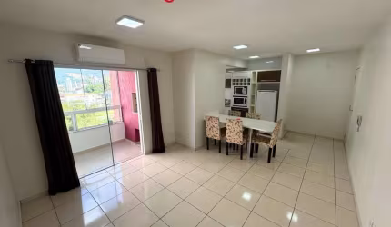 Apartamento com 3 Dormitórios (1 Suíte) no Bairro Dehon