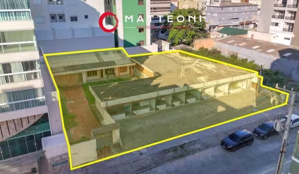 Terreno Único no Mar Grosso — 1.183m² a 60 Metros da Praia | Oportunidade para Grandes Projetos
