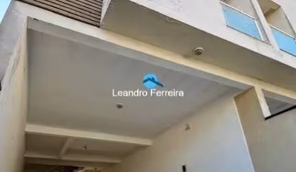 Cobertura 100m² 2 dorm./ 2 vgs - Vista livre