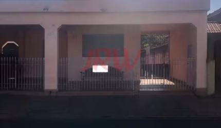 CASA NO CENTRO ÓTIMA LOCALIZAÇÃO 413MTS PERFEITO PARA CLÍNICA