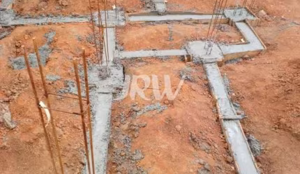 TERRENO 250MTS VILA RUBENS COM FUNDAÇÂO PRONTA PROJETO E PLANTA APROVADA