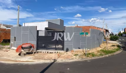 VENDO CASA COM PISCINA E TERRENO GRANDE NO BAIRRO RESIDENCIAL JARDIM DOS SABIAS EM INDAIATUBA SP