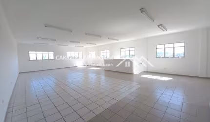 ALUGO SALÃO COMÉRCIAL COM 125m², AO LADO DO HOSPITAL CAMPO LIMPO, VILA MARACANÃ, ESTRADA DE ITAPECERICA, SHOPPING CAMPO LIMPO.