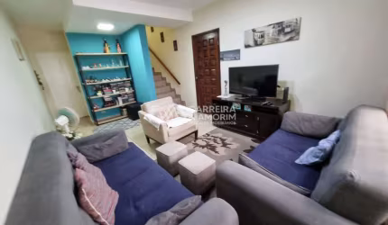 CASA A VENDA, SOBRADO 3 DORMITÓRIOS, SUÍTE, SALA 2 AMBIENTES, COZINHA, 2 VAGAS COBERTAS, QUINTAL.10 MINUTOS METRÔ VILA DAS BELEZAS. VILA DAS BELEZAS.