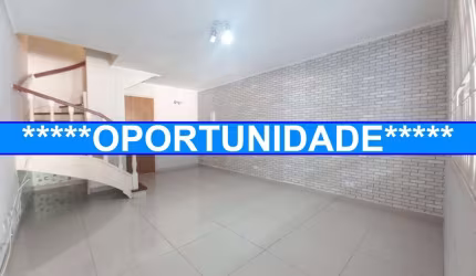 CASA A VENDA, SOBRADO 2 DORMITÓRIOS, SALA, COZINHA, QUINTAL E GARAGEM. 900 METROS METRÔ GIOVANNI E TERMINAL JOÃO DIAS. VILA DAS BELEZAS.