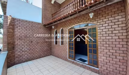 CASA A VENDA, SOBRADO 4 DORMITÓRIOS, SUÍTE, VARANDA, QUINTAL, ESPAÇO GOURMET, 2 VAGAS COBERTAS. VILA DAS BELEZAS.