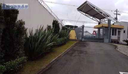 Sobrado com 3 dormitórios para alugar, 91 m² por R$ 2.250,00/mês - Xaxim - Curitiba/PR