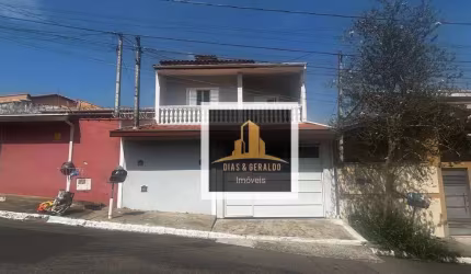 Sobrado com 3 dormitórios à venda, 240 m² por R$ 880.000,00 - Borda da Mata - Caçapava/SP