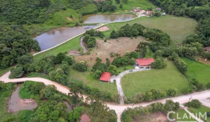Chácara / sítio com 4 quartos à venda na Conceicao dos Correias, 4044, Centro, Campo Magro por R$ 2.190.000