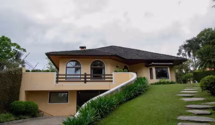 Casa em condomínio fechado com 4 quartos à venda na Rua Mato Grosso, 4653, Ferraria, Campo Largo por R$ 2.850.000