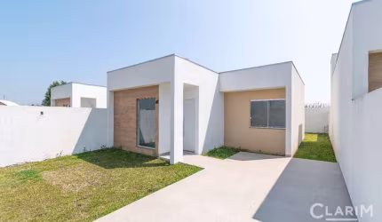 Casa com 3 quartos à venda na Rua Sergipe, 100, Itaqui, Campo Largo por R$ 420.000