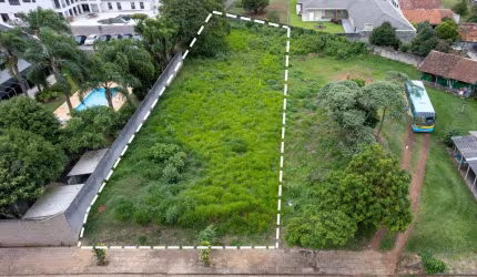 Terreno à venda na Visconde do Rio Branco, 329, Ouro Verde, Campo Largo por R$ 700.000