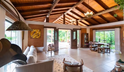 Chácara / sítio com 3 quartos à venda na Alameda Bouganville, 600, Colônia Mariana, Campo Largo por R$ 1.690.000