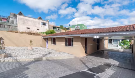 Casa com 4 quartos à venda na Brasilia, 212, Jardim Esmeralda, Campo Largo por R$ 510.000