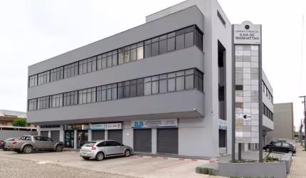 Sala comercial à venda na Vereadorr Arlindo Chemim, 50, Centro, Campo Largo por R$ 180.000