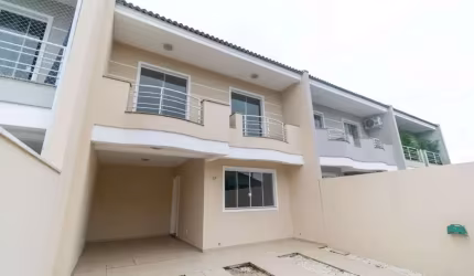 Casa com 3 quartos à venda na José Chipanski Filho, 313, Vila Bancária, Campo Largo por R$ 695.000