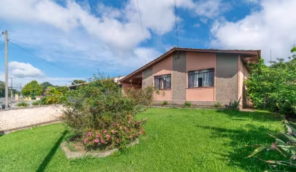 Casa com 3 quartos à venda na Rodovia dos Expedicionários, 3544, Bom Jesus, Campo Largo por R$ 849.000