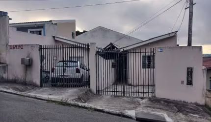 Terreno com 02 casas no Vila Amélia em Pinhais
