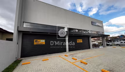 Salas comerciais no bairro Cajuru, com 98m para vários tipos de empreendimento