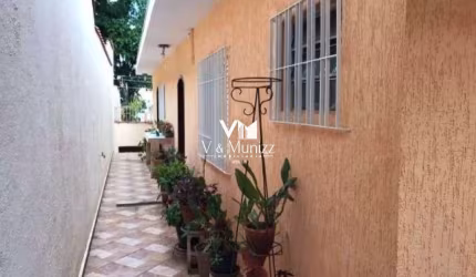 Casa  para Venda no bairro Jardim Brasília (Zona Leste): 3 dorm.(s), 1 suíte, 5 vagas, 300 m²