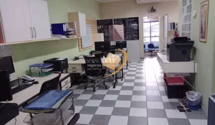 Casa com 3 quartos à venda na Avenida Senador Roberto Simonsen, Santo Antônio, São Caetano do Sul por R$ 1.680.000