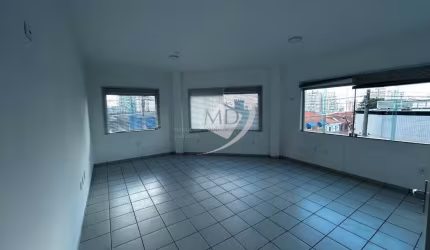 Sala comercial à venda na Rua Luís Louza, Olímpico, São Caetano do Sul por R$ 235.000