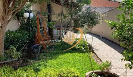 Casa com 4 quartos à venda na Rua das Mangueiras, Cerâmica, São Caetano do Sul por R$ 1.800.000