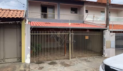 Sobrado a venda próximo à Av. São João - região leste de Londrina